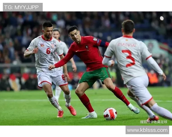 汤姆足球明星的真实身份揭秘及其在足球界的影响力分析